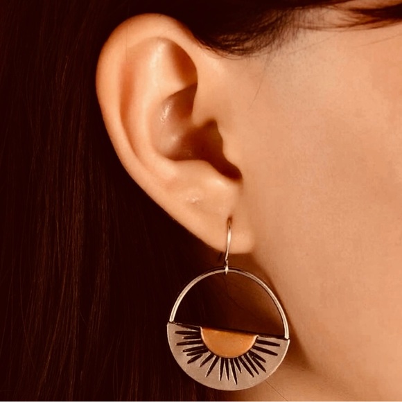 “Copper Sunrise” Tribal Ethnic Sunset Sunburst Sun Semicircle Celestial Earrings - Picture 4 of 7
